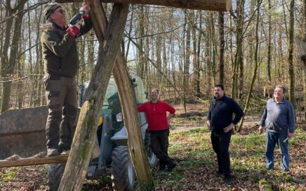 Aufräumarbeiten am Waldspielplatz im April 2025